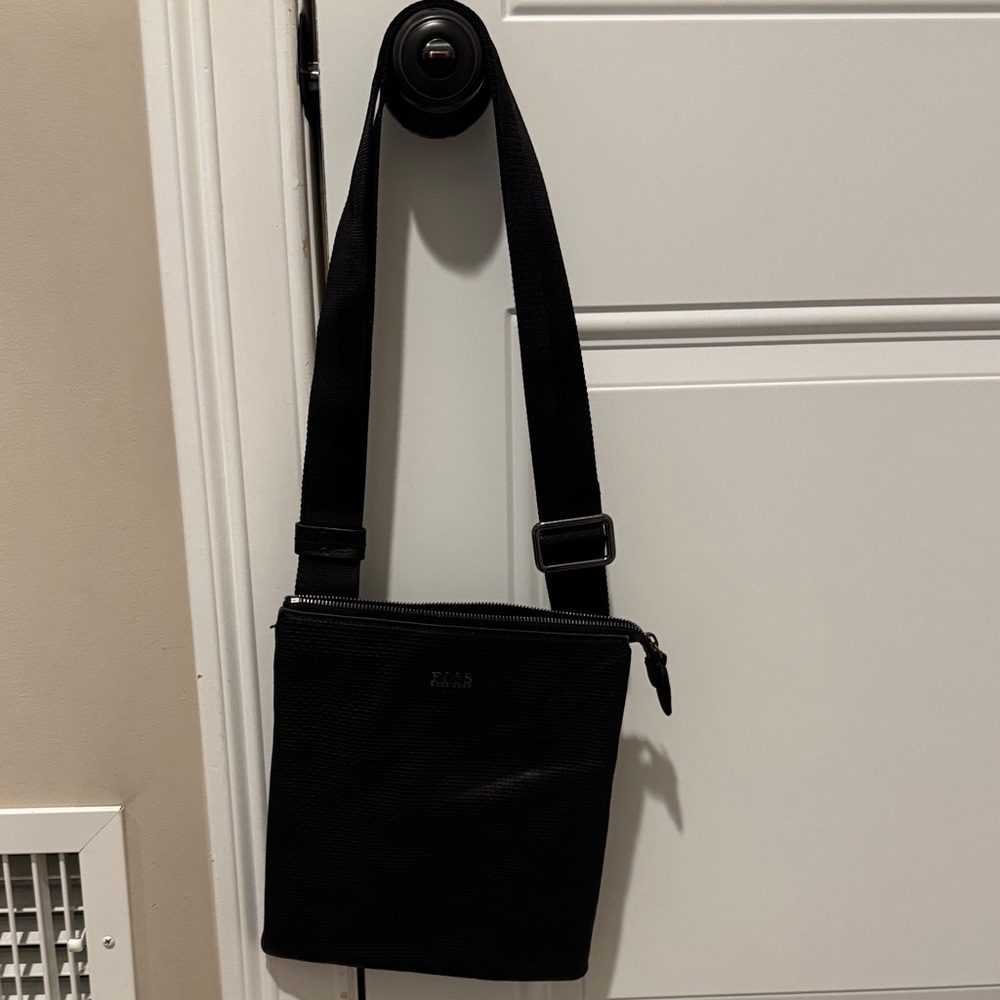 Hugo Boss Men's Black Messenger Bag